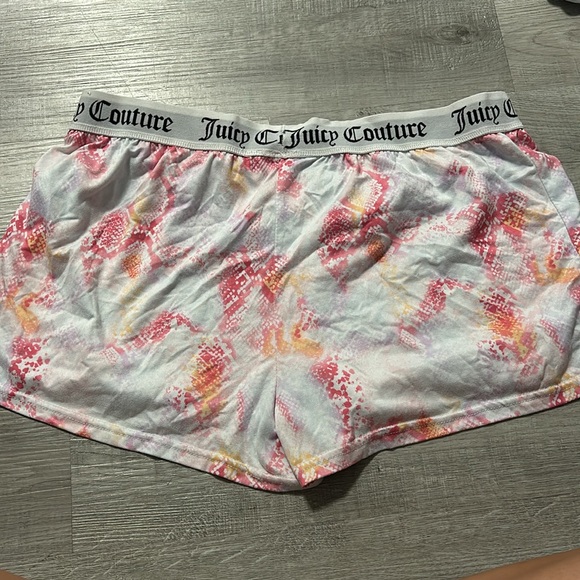 JUICY COUTURE PJ SET. *SHORTS HAVE BEEN SOLD* - Picture 7 of 7